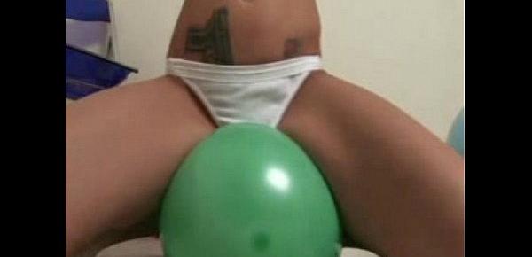  Scarlett Pain Balloon Rubbing